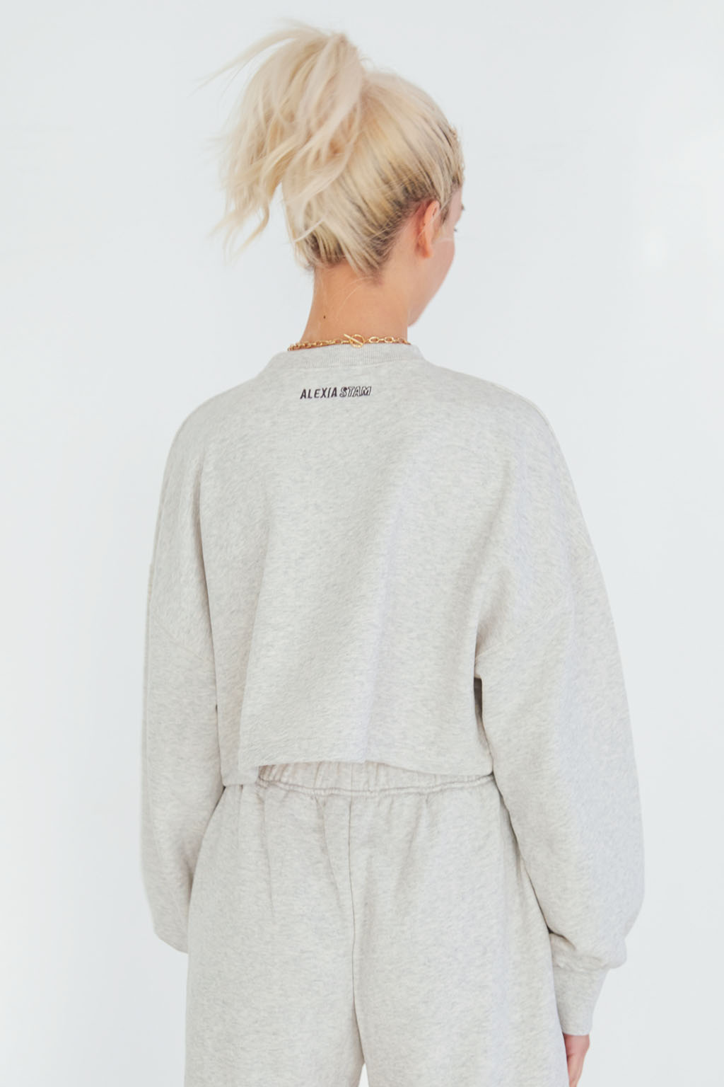 plain cropped sweatshirt