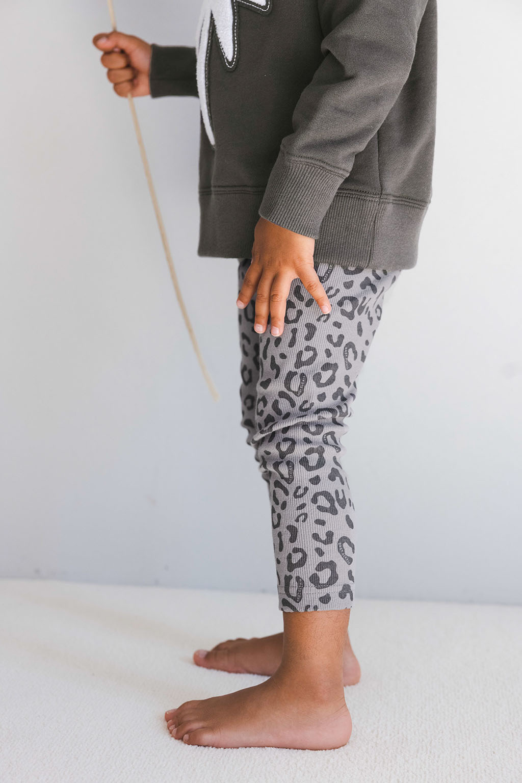baby-alexia-leopard-leggings-gray-04