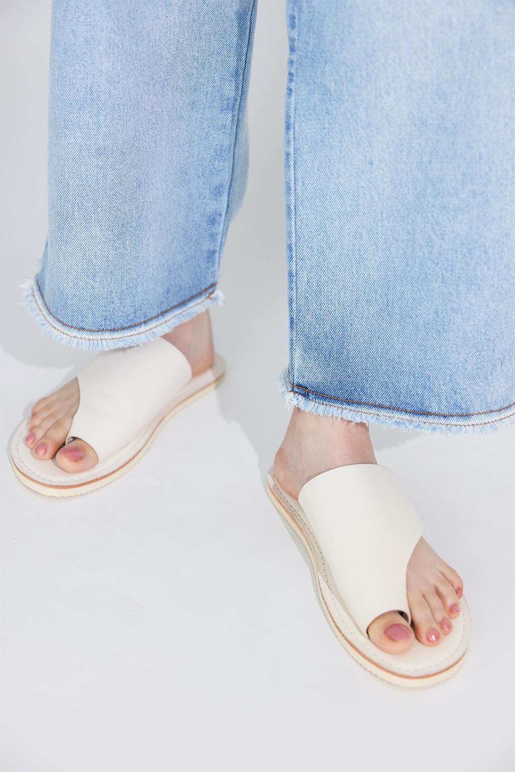 Leather Thong Sandals White 1