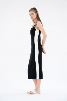 Sleeveless Knit Midi Dress Black3