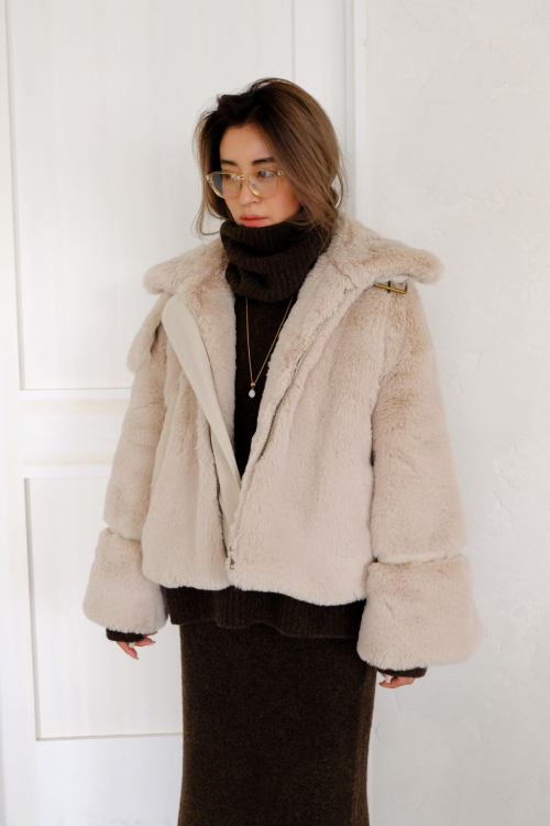 Eco Fur Jacket Beige - ALEXIA STAM