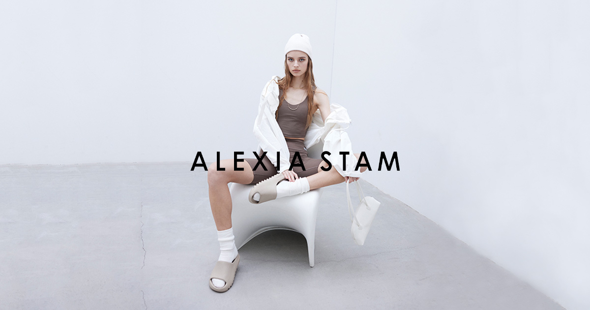 A Wellness | ALEXIA STAM