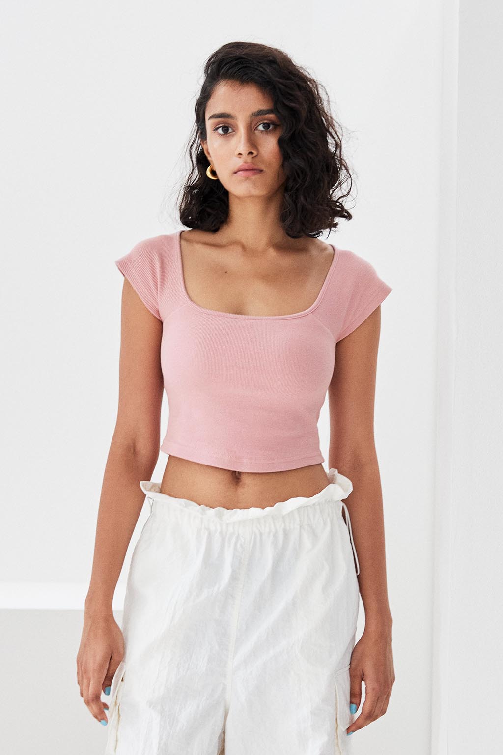 Rainn Ribbed Square Neck Cropped Tank Top