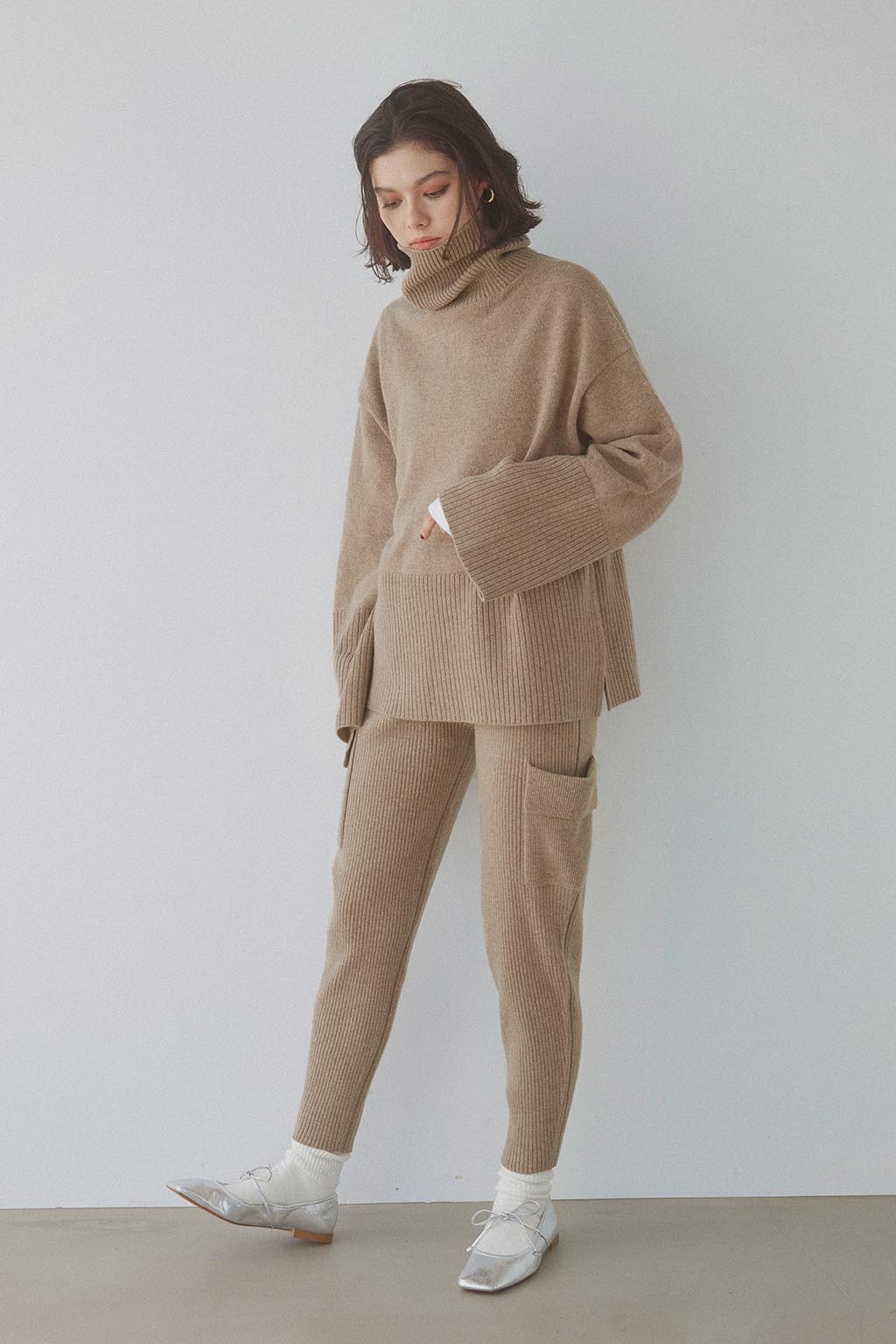 Side Pocket Two-Way Knit Pants - ALEXIA STAM