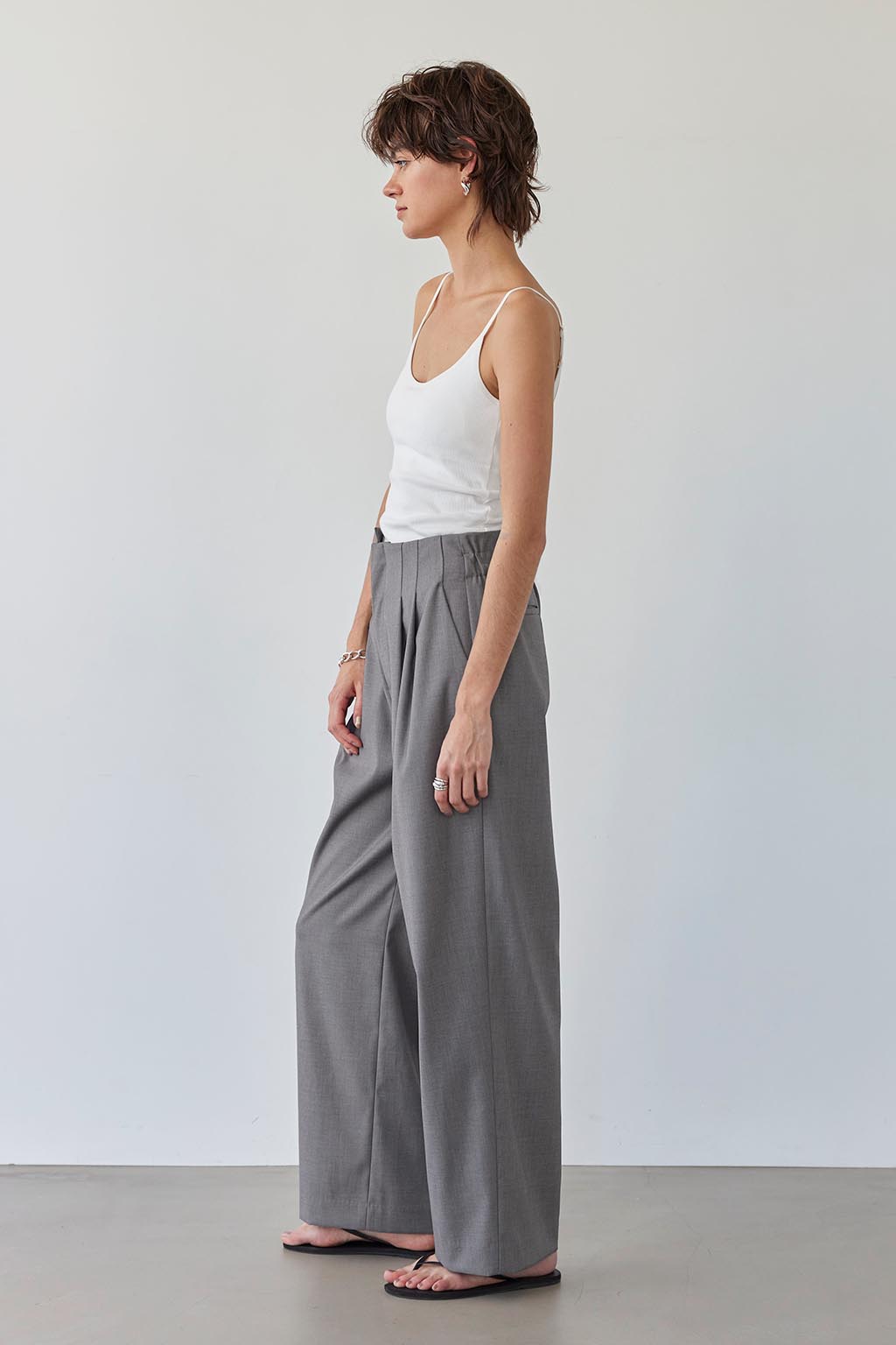 High Waist Two Tuck Wide Pants | ALEXIA STAM