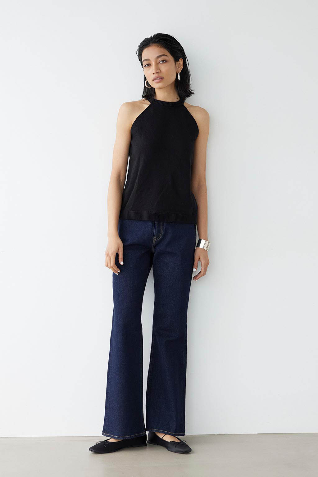 Halterneck Back Slit Knit Top | ALEXIA STAM