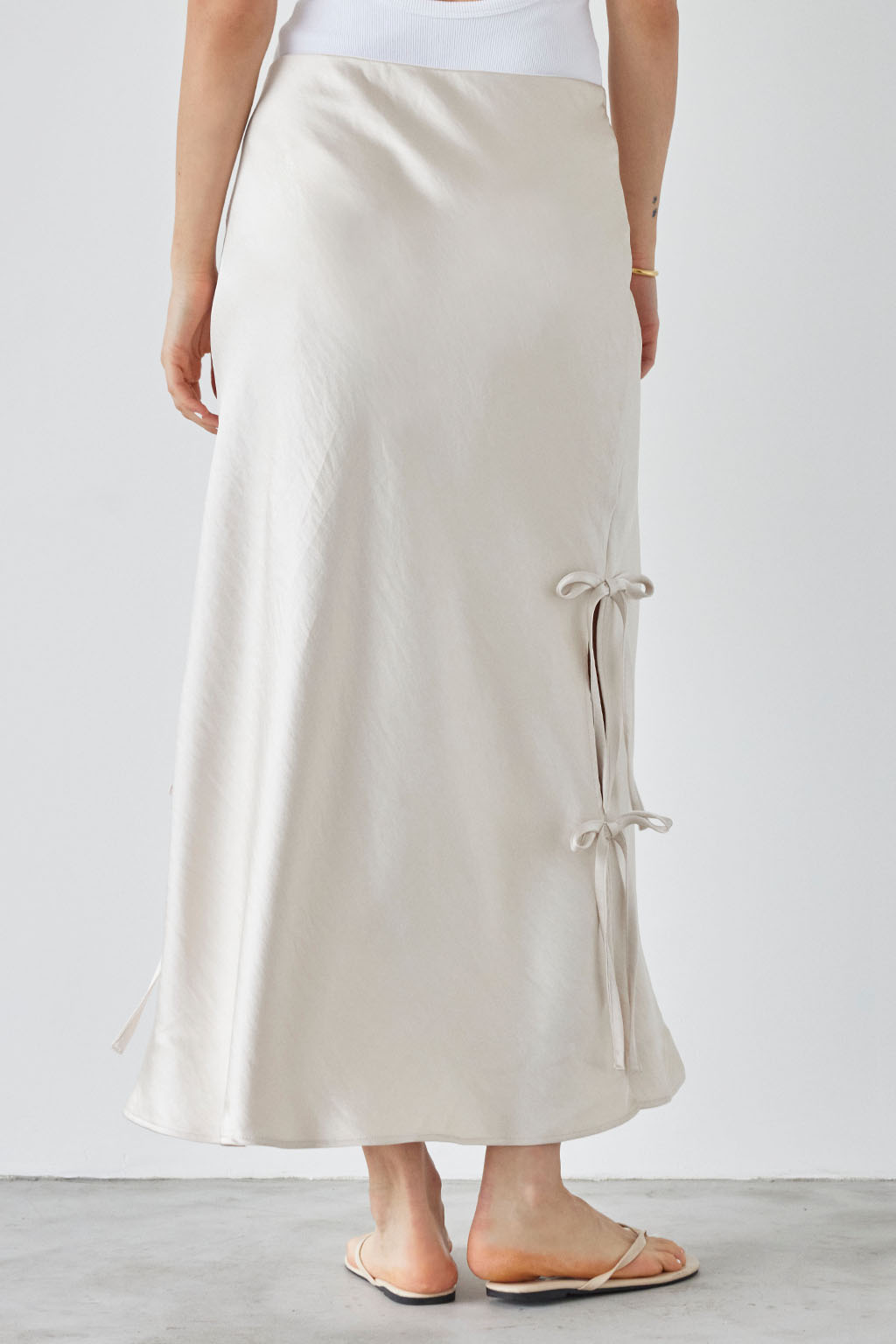 Satin Side Ribbon Skirt | ALEXIA STAM 