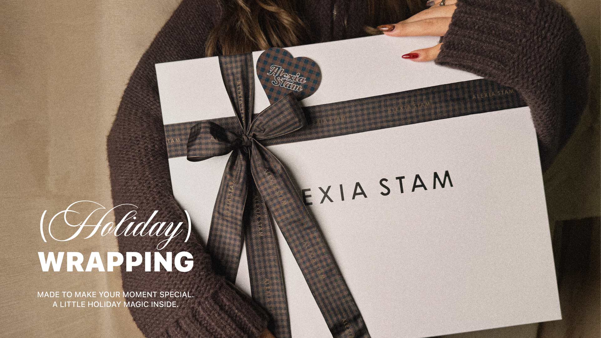ギフトボックスが期間限定の特別仕様に | ALEXIA STAM