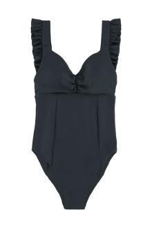 Alternative view of Hollie Night