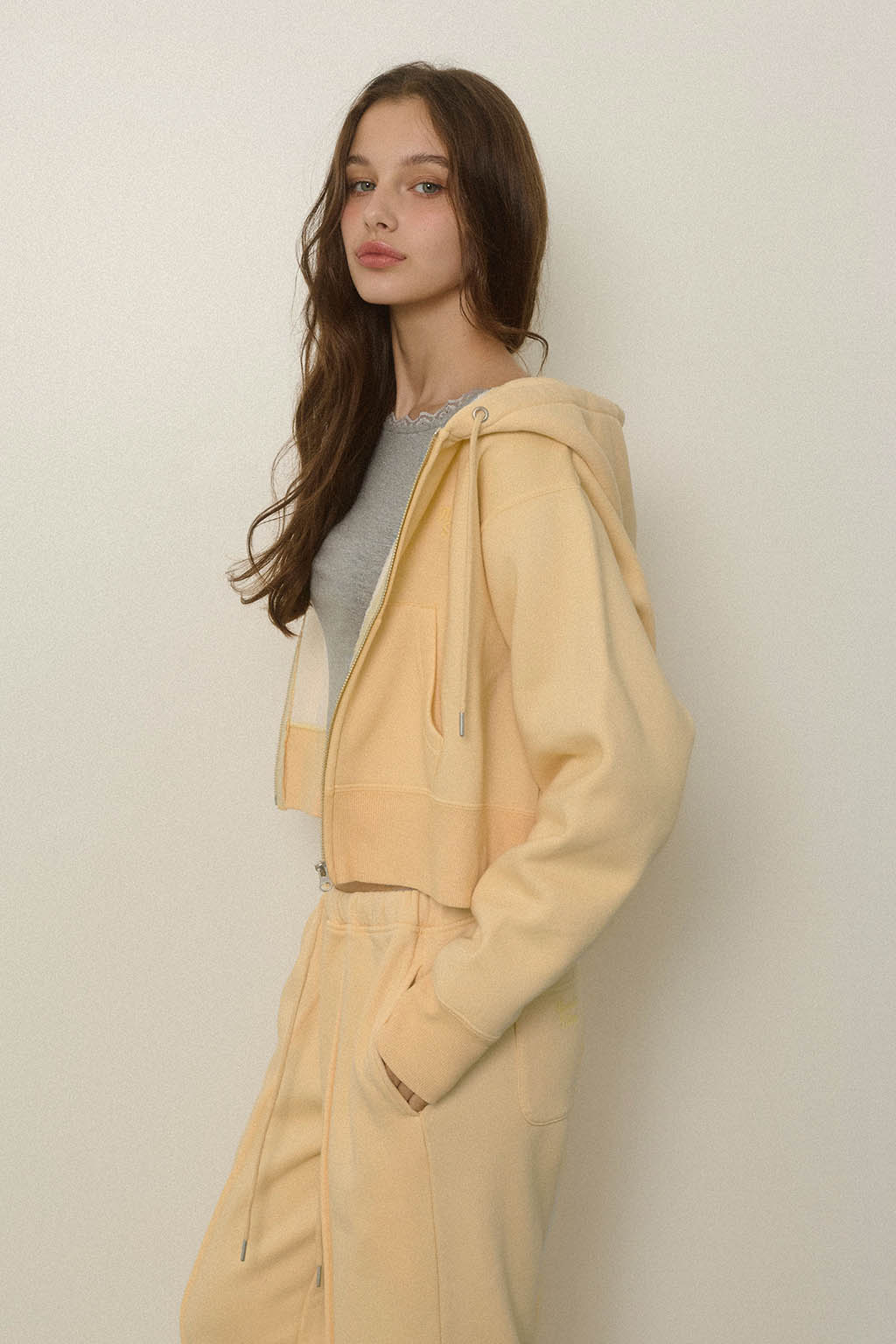 Wellness Zip Up Hoodie - 画像 (11)