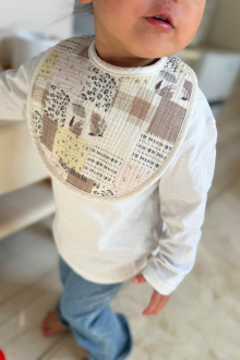 Alternative view of Baby Bibs Patch of Memories