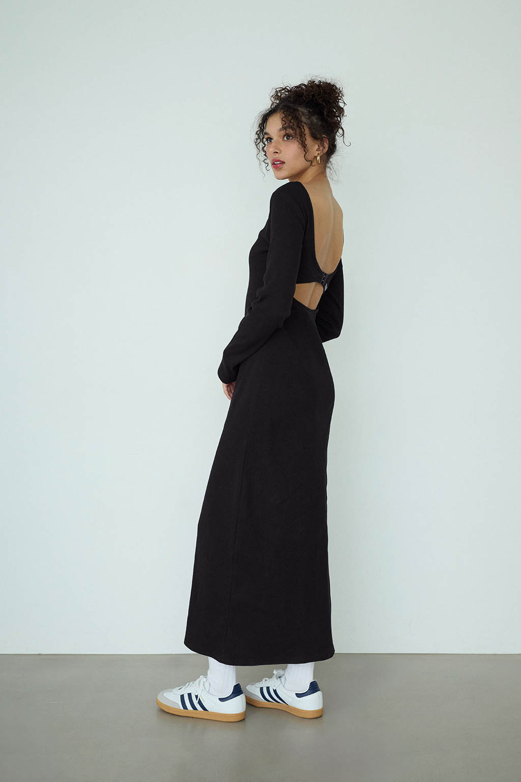 Back Adjuster Long Sleeve Rib Dress - 画像 (2)