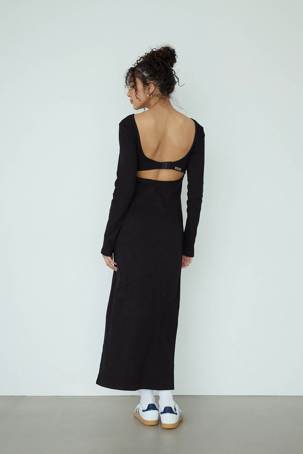 Back Adjuster Long Sleeve Rib Dress - 画像 (10)