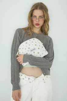 Alternative view of Floral Landscape Quilted Pouch