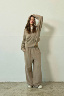 Alternative view of Pigment Woven Label Logo Sweat Pants